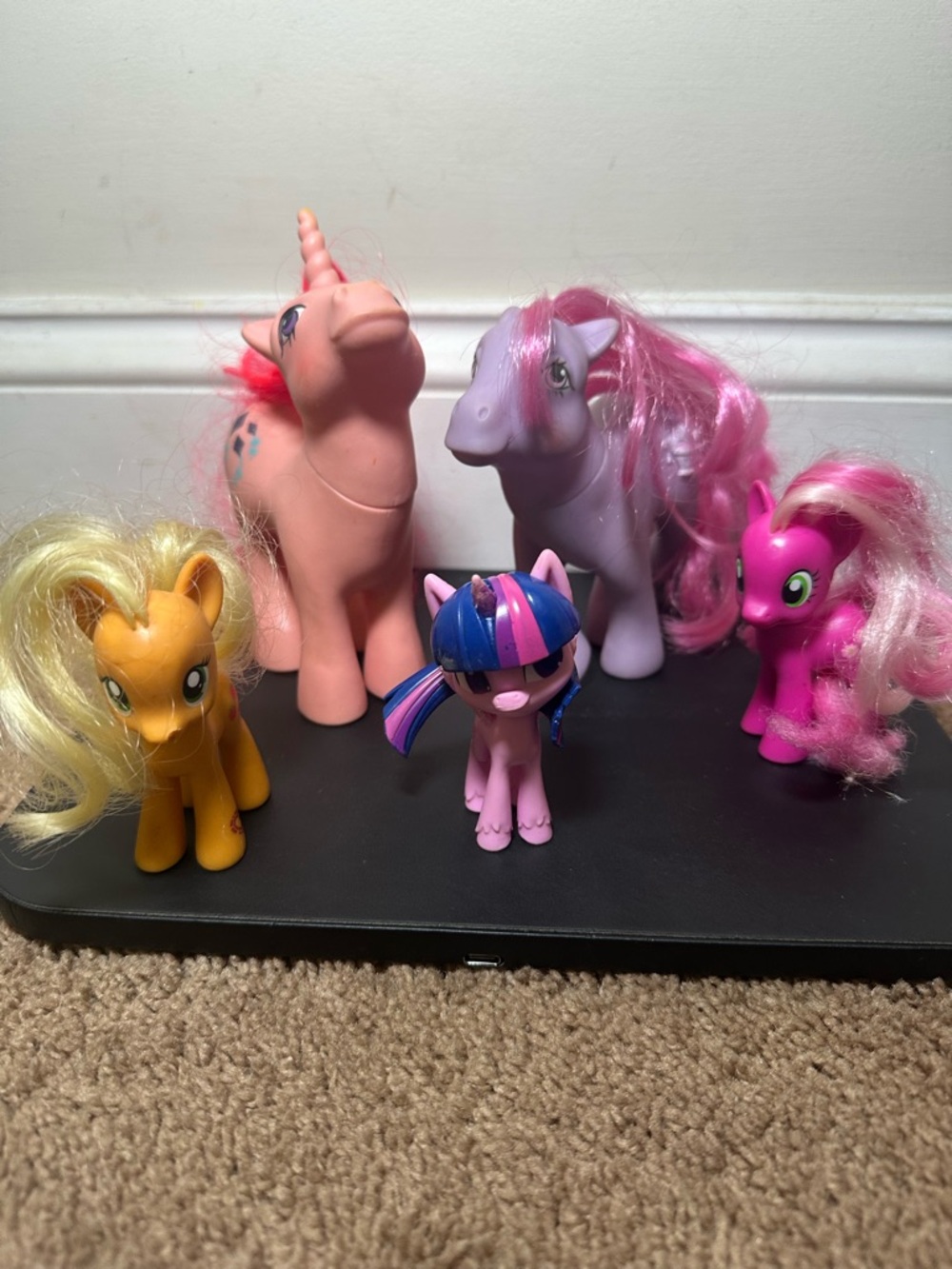My Little Pony Lot Of 5 Mixed Generation And Sizes Applejack Rainbow Pink Purple